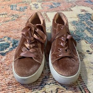Steve Madden Blush Velvet Sneaker